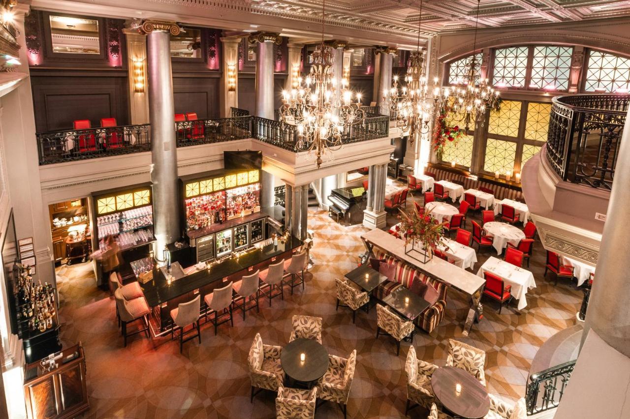 Hotel Le St. James Montreal — Photos 1